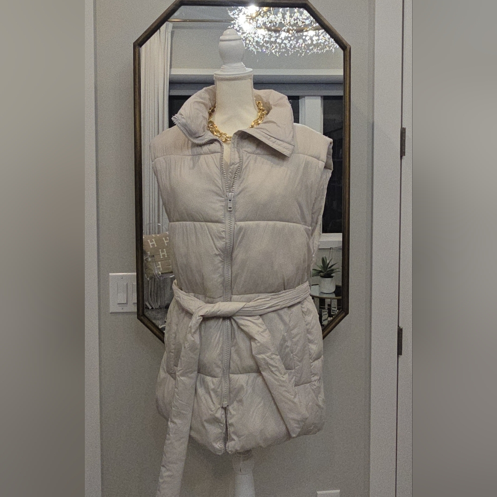 H&M Light Beige Puffer Vest